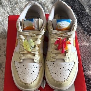 Girls 3.5 youths Dunks